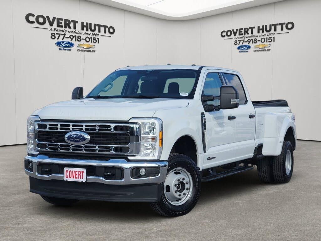 2025 Ford F-350 Super Duty XLT — photo 1 of 14