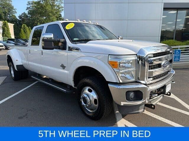 2013 Ford F-350 Super Duty Lariat — photo 1 of 2