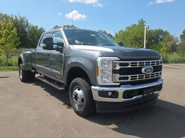 2026 Ford F-350 Super Duty XLT — photo 1 of 26