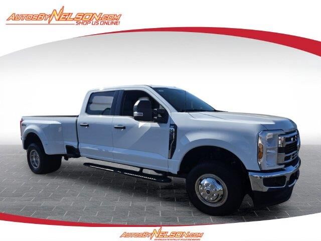 2026 Ford F-350 Super Duty XLT