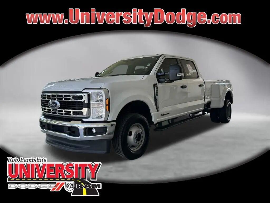 2026 Ford F-350 Super Duty XLT — photo 1 of 17