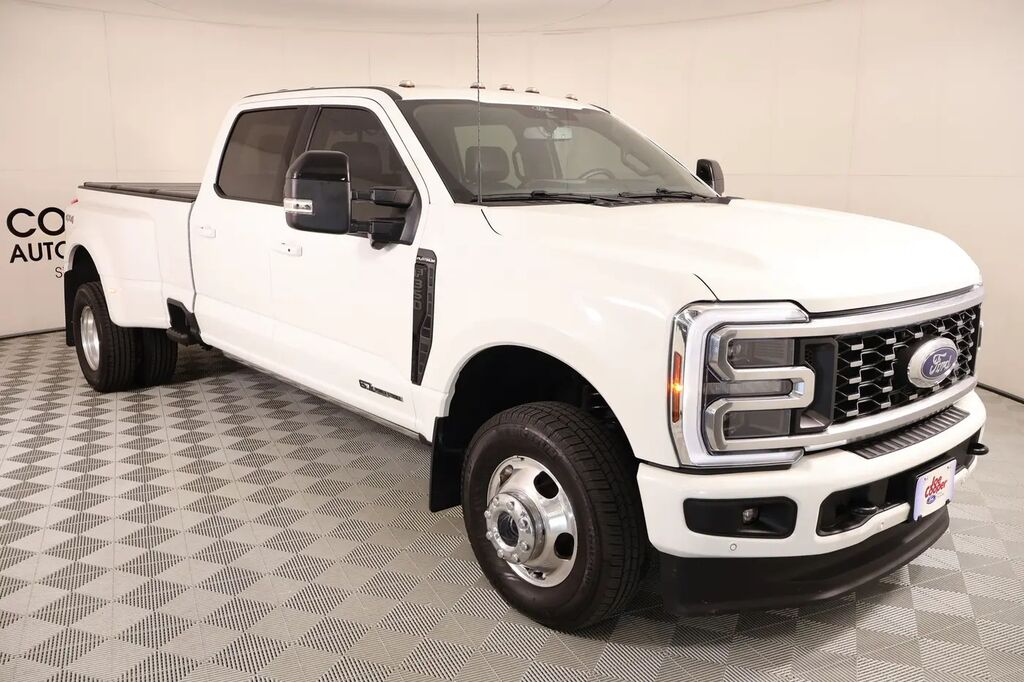 2025 Ford F-350 Super Duty King Ranch — photo 1 of 26