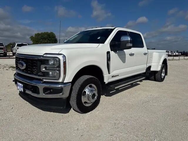 2025 Ford F-350 Super Duty Lariat