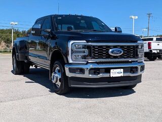 2025 Ford F-350 Super Duty King Ranch — photo 1 of 26