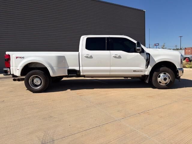 2026 Ford F-350 Super Duty Lariat