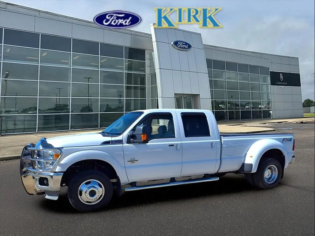 2012 Ford F-350 Super Duty Lariat — photo 1 of 14