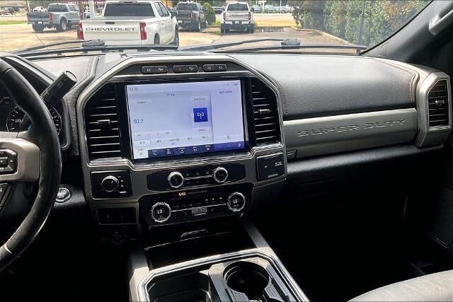 2022 Ford F-350 Super Duty Platinum