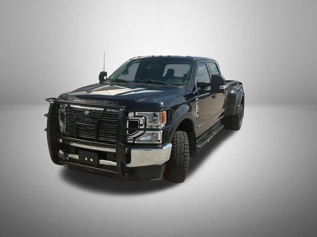 2022 Ford F-350 Super Duty XLT — photo 1 of 1