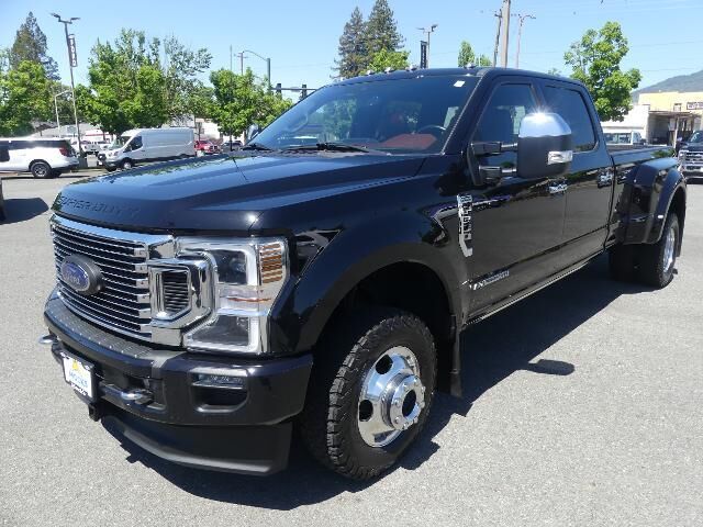 2022 Ford F-350 Super Duty XLT — photo 1 of 13