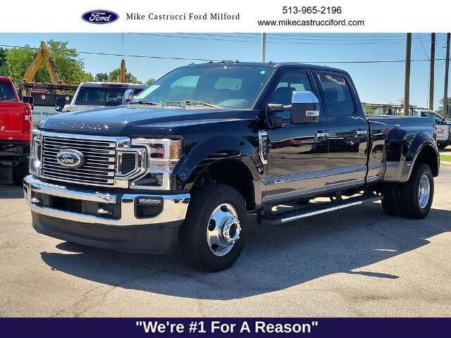 2021 Ford F-350 Super Duty Lariat — photo 1 of 26