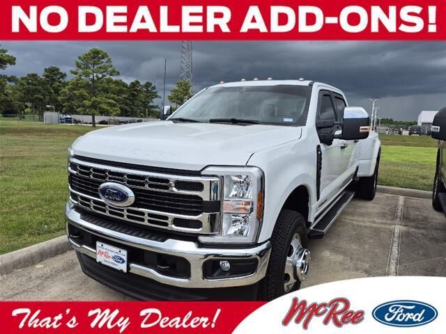 2025 Ford F-350 Super Duty XLT — photo 1 of 13