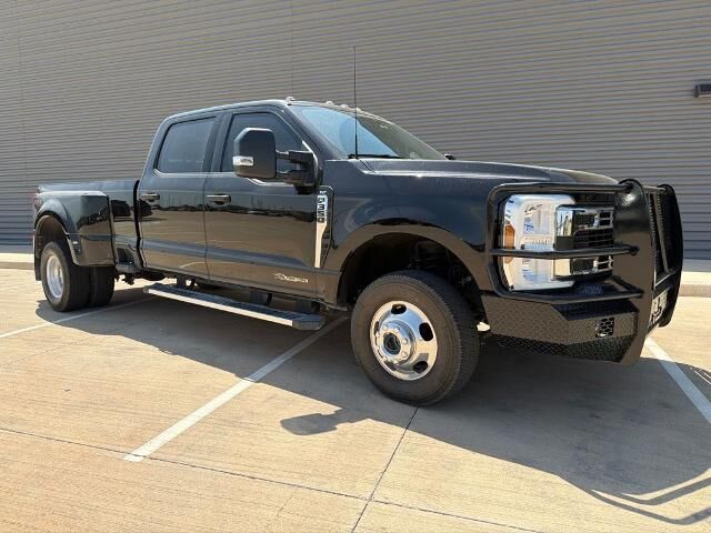 2025 Ford F-350 Super Duty XLT — photo 1 of 52