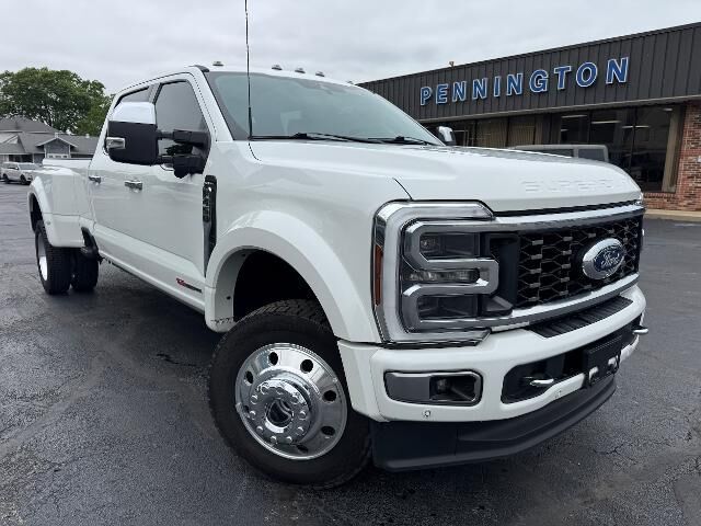 2024 Ford F-450 Super Duty Limited — photo 1 of 13