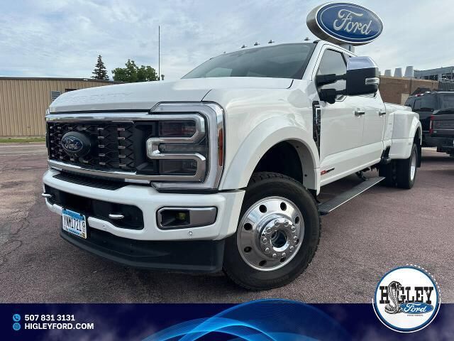 2024 Ford F-450 Super Duty Limited — photo 1 of 26