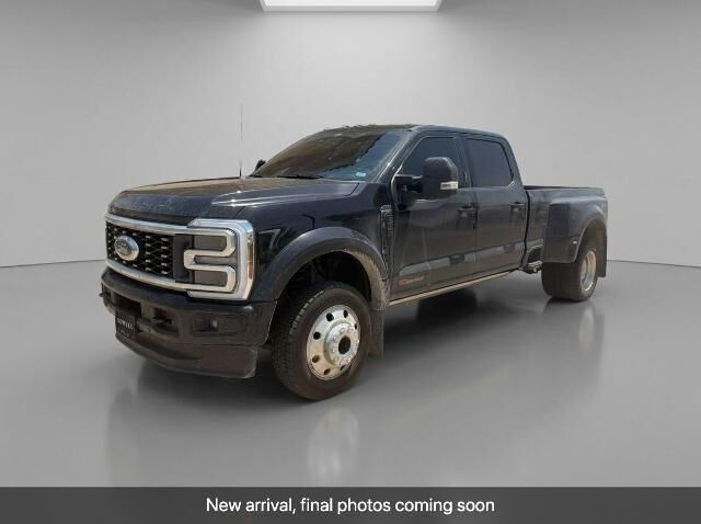 2026 Ford F-450 Super Duty Platinum — photo 1 of 30