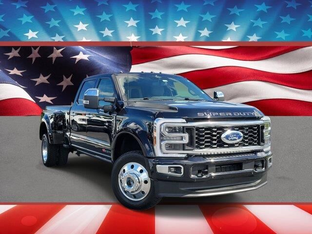2026 Ford F-450 Super Duty Platinum