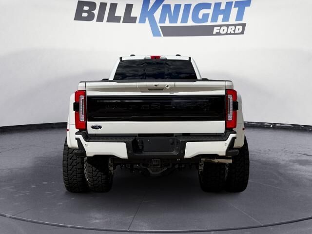 2026 Ford F-450 Super Duty Platinum
