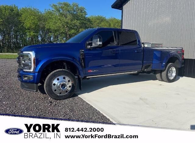 2026 Ford F-450 Super Duty Platinum