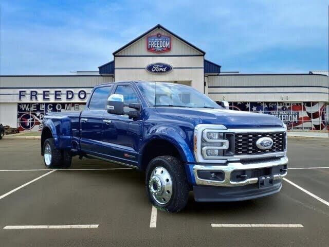2026 Ford F-450 Super Duty Lariat