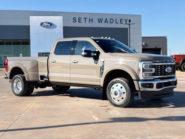 2027 Ford F-450 Super Duty King Ranch
