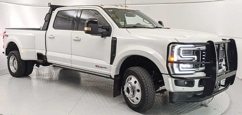 2026 Ford F-450 Super Duty Platinum — photo 1 of 26
