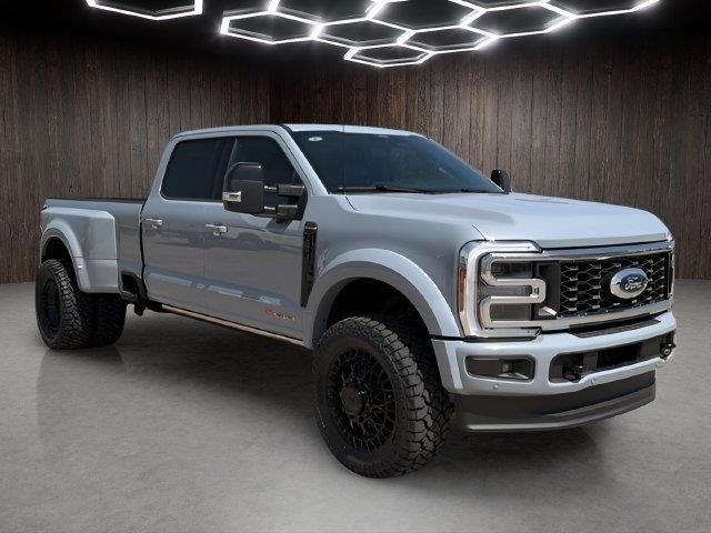 2026 Ford F-450 Super Duty Platinum