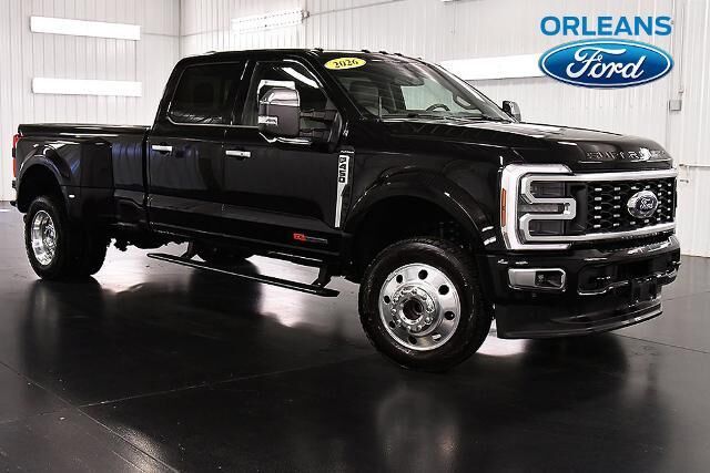 2026 Ford F-450 Super Duty Platinum