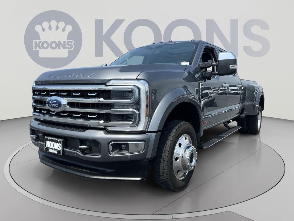 2024 Ford F-450 Super Duty XL — photo 1 of 2