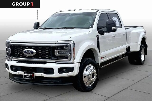 2025 Ford F-450 Super Duty Platinum