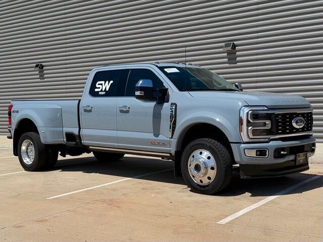 2024 Ford F-450 Super Duty Limited — photo 1 of 26