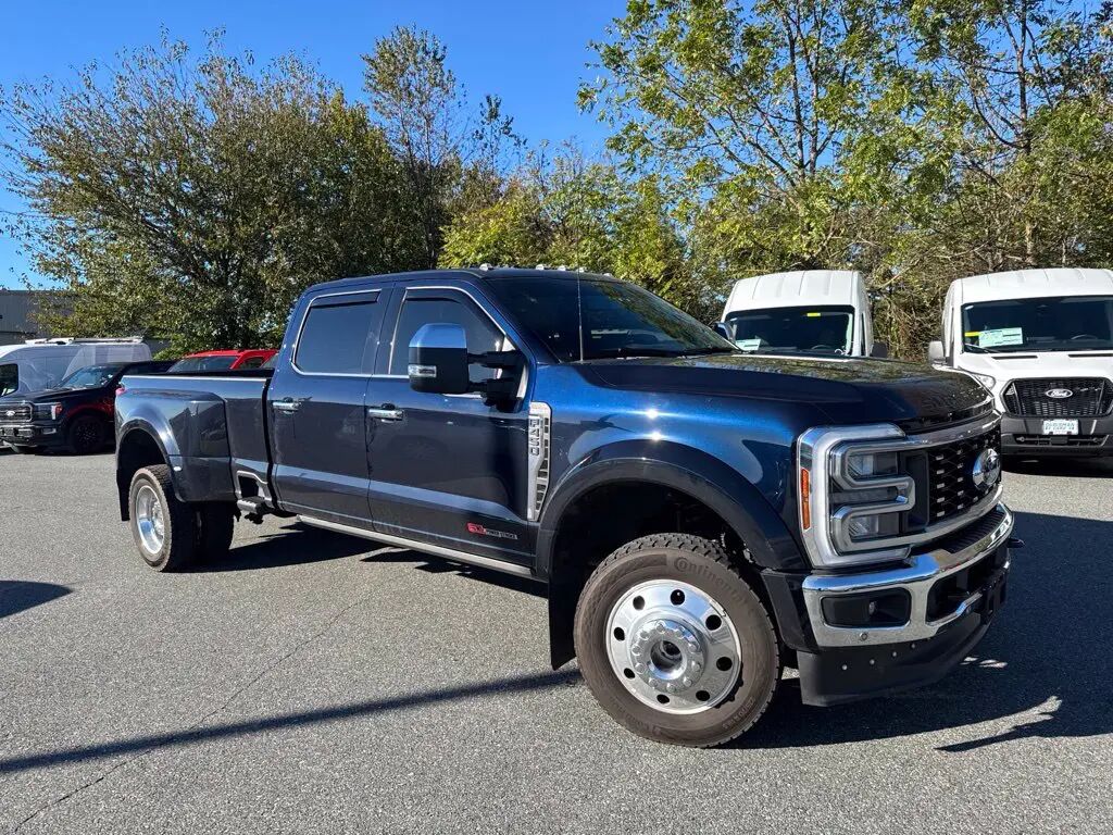 2025 Ford F-450 Super Duty King Ranch — photo 1 of 13