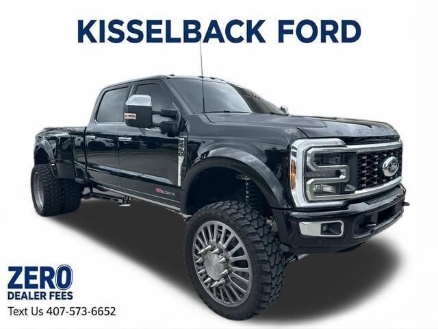 2026 Ford F-450 Super Duty Platinum