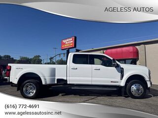 2025 Ford F-450 Super Duty Lariat