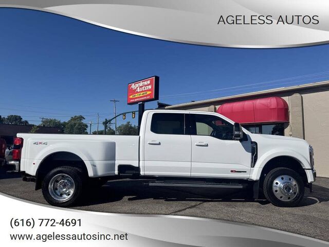 2025 Ford F-450 Super Duty Lariat