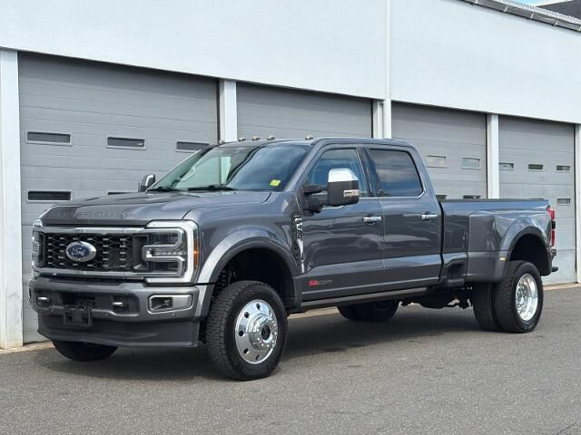 2024 Ford F-450 Super Duty Limited — photo 1 of 26