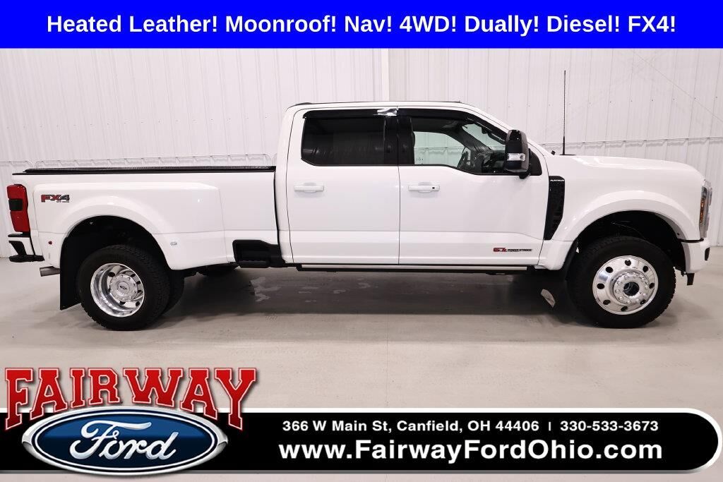 2025 Ford F-450 Super Duty Platinum — photo 1 of 13