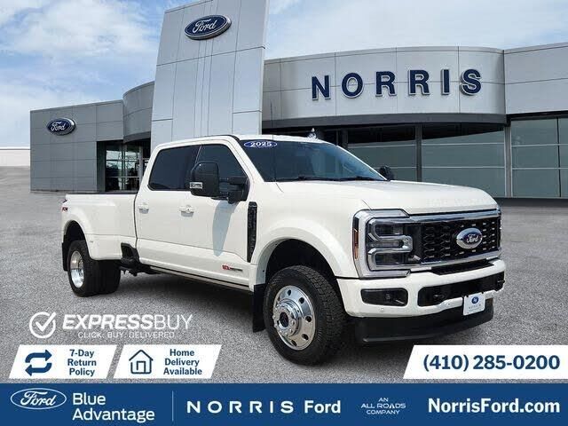 2025 Ford F-450 Super Duty Platinum — photo 1 of 14