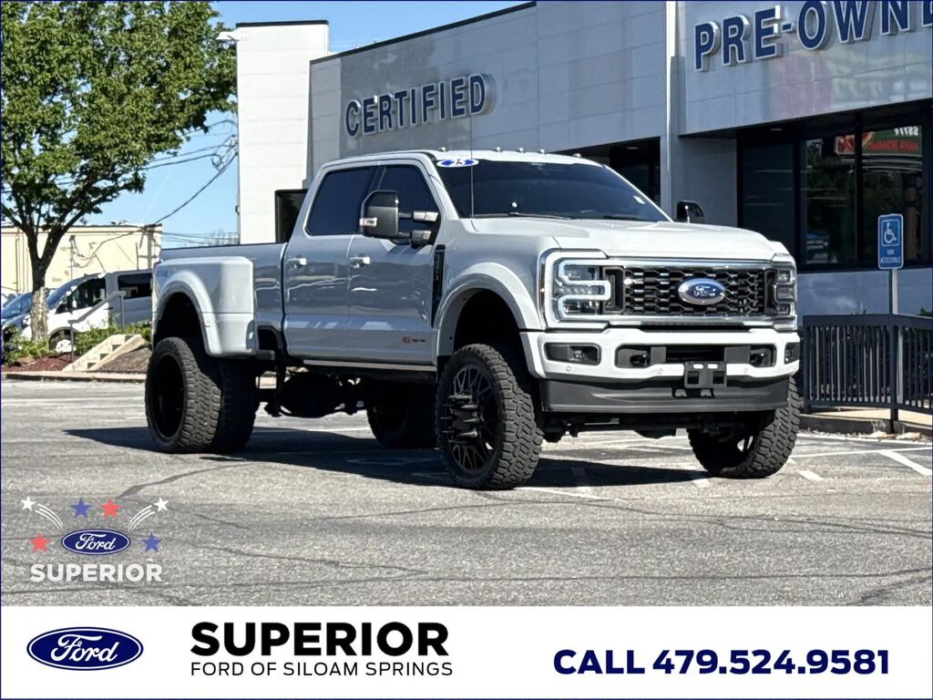 2025 Ford F-450 Super Duty Platinum — photo 1 of 25