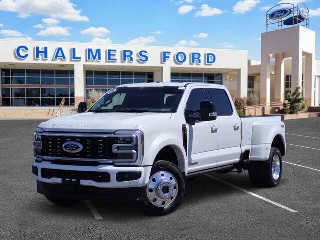 2026 Ford F-450 Super Duty Platinum — photo 1 of 1