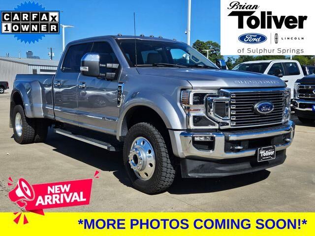 2021 Ford F-450 Super Duty Lariat — photo 1 of 2