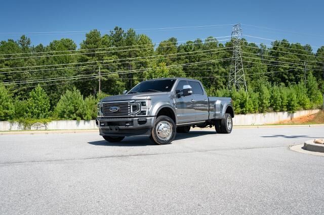 2022 Ford F-450 Super Duty Platinum — photo 1 of 26