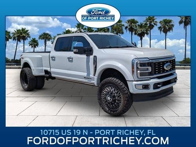 2024 Ford F-450 Super Duty Platinum — photo 1 of 5