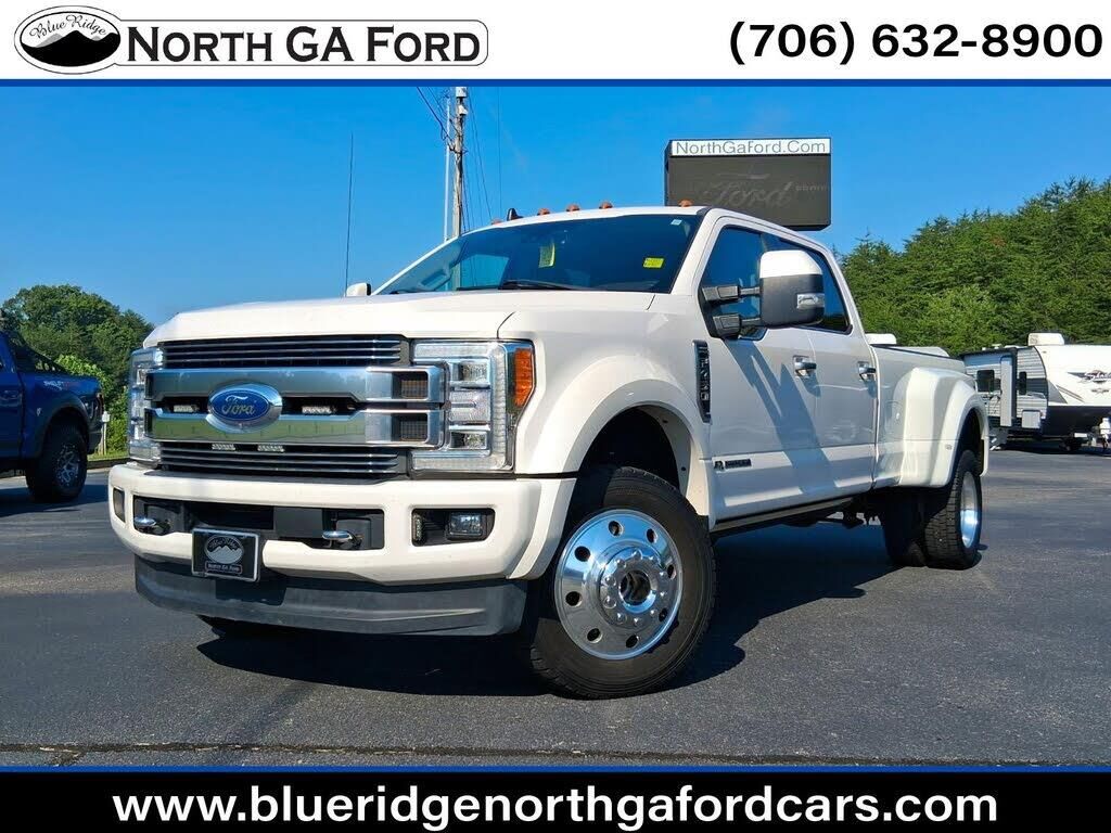2019 Ford F-450 Super Duty Limited — photo 1 of 1