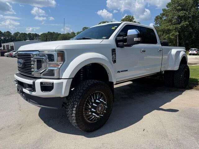 2022 Ford F-450 Super Duty Platinum