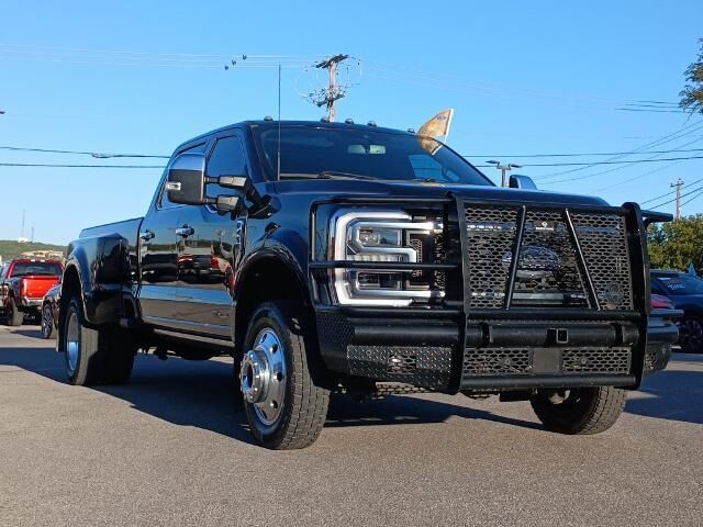 2024 Ford F-450 Super Duty Platinum