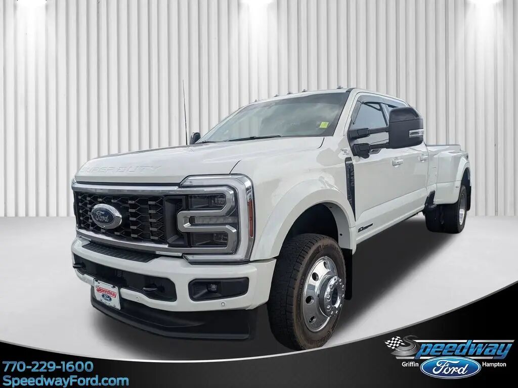 2025 Ford F-450 Super Duty Platinum — photo 1 of 13