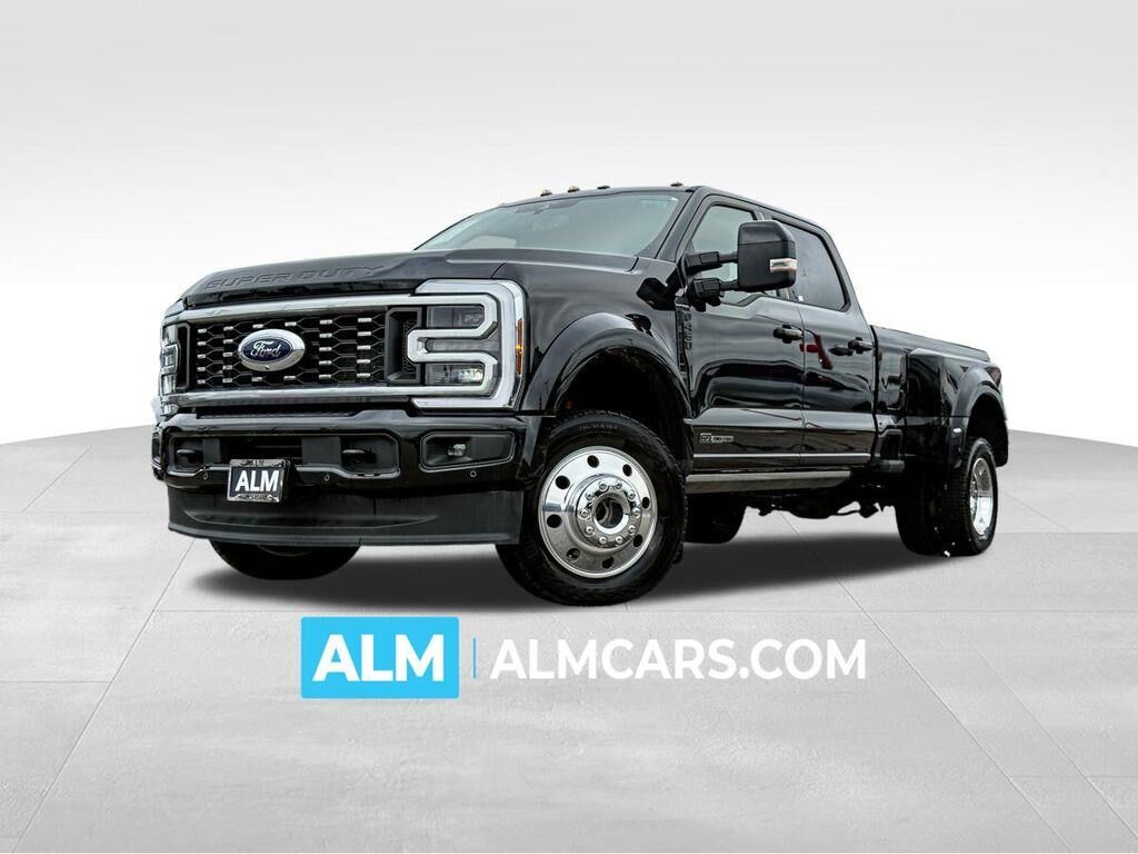 2025 Ford F-450 Super Duty Platinum — photo 1 of 13