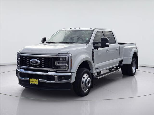 2026 Ford F-450 Super Duty Lariat