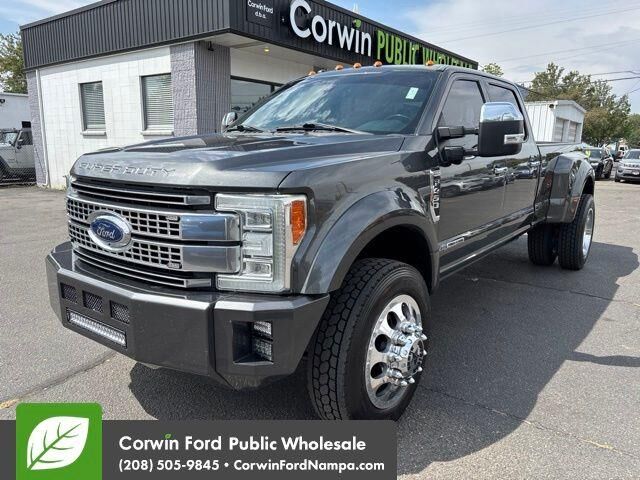 2017 Ford F-450 Super Duty Platinum — photo 1 of 39