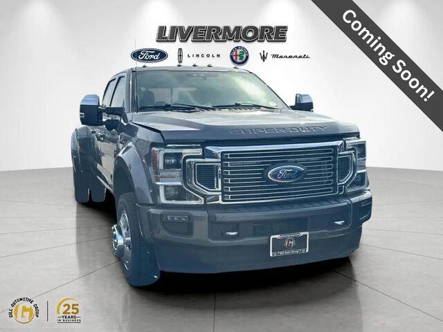 2022 Ford F-450 Super Duty Platinum